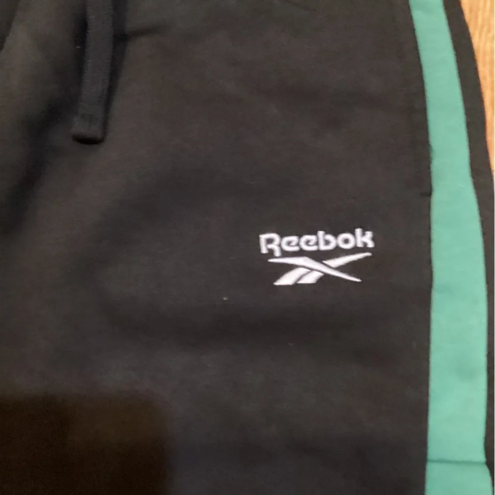 Reebok Men’s Black and Green Track Pants - Picture 3 of 6